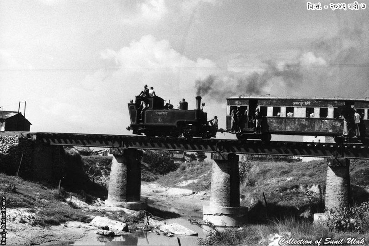 ऐतिहासिक जनकपुरको रेलवेको पुल